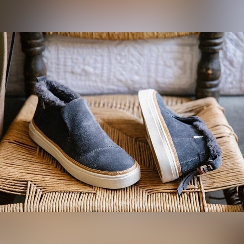 TOMS Women's Paxton Mid Cut Slip-on Forged Iron Grey Suede Faux Fur - Picture 4 of 12